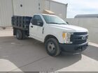 2017 Ford F-350 Chassis   White vin: 1FDRF3G66HEE09857