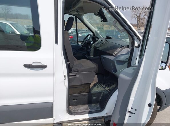 1FDZX2CM3HKA17481 2017 FORD TRANSIT-350 White Front interior view