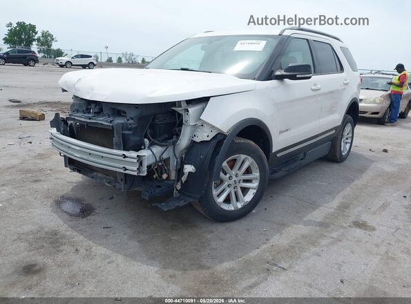 1FM5K7D80HGE13849 2017 FORD FORD EXPLORER White წინა მარცხენა ხედი სამი მეოთხედიდან