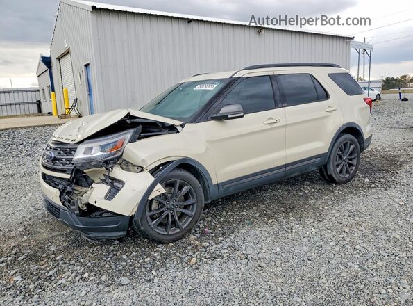 1FM5K7D83JGA52431 2018 FORD FORD EXPLORER Кремовый Передняя левая четверть