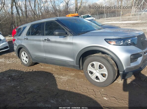 1FM5K8AB1RGA07327 2024 FORD POLICE INTERCEPTOR Silver Rear interior view