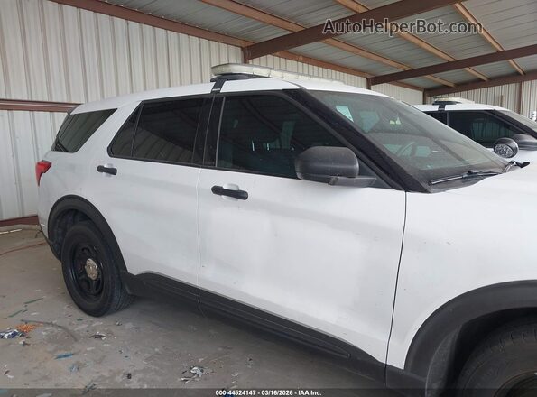 1FM5K8AB3MGA65397 2021 FORD POLICE INTERCEPTOR Белый Вид задней части салона