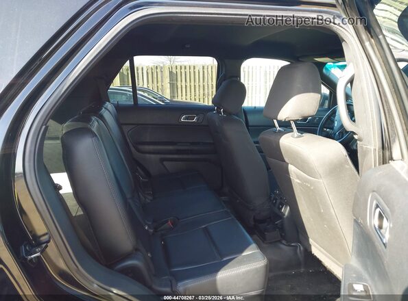 1FM5K8AR2GGA28665 2016 FORD UTILITY POLICE INTERCEPTOR Black Вид наклейки з VIN-кодом