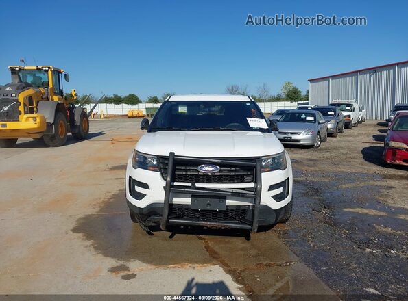 1FM5K8AR2JGA15874 2018 FORD POLICE INTERCEPTOR White Vista del cuadro de instrumentos
