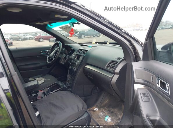 1FM5K8AR8GGC61840 2016 FORD UTILITY POLICE INTERCEPTOR Черный Вид салона спереди