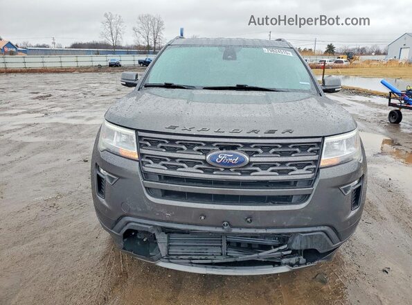 1FM5K8D81JGA65295 2018 FORD FORD EXPLORER Серый Вид спереди