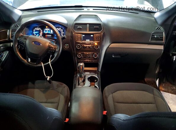 1FM5K8D82JGA31172 2018 FORD FORD EXPLORER Gray Widok deski rozdzielczej