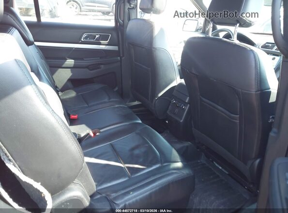 1FM5K8D83HGC30564 2017 FORD FORD EXPLORER Красный Вид наклейки с VIN-кодом