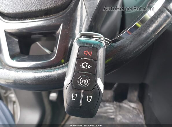 1FM5K8D84GGC31348 2016 FORD FORD EXPLORER Серебряный Вид панели приборов