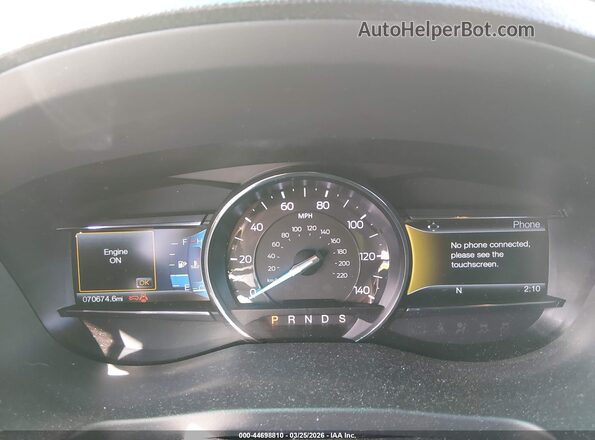1FM5K8D87HGA52836 2017 FORD FORD EXPLORER Champagne Vista de los asientos traseros