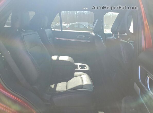1FM5K8GT6JGC51172 2018 FORD FORD EXPLORER Красный Вид задней части салона