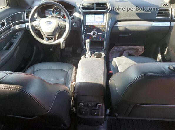 1FM5K8GT6JGC51172 2018 FORD FORD EXPLORER Красный Вид панели приборов