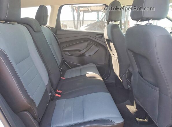 1FMCU0F71HUA83797 2017 FORD ESCAPE Белый Вид задних сидений