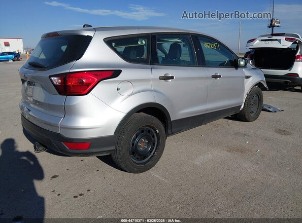 1FMCU0F72KUC53446 2019 FORD ESCAPE Серебряный Задняя правая четверть