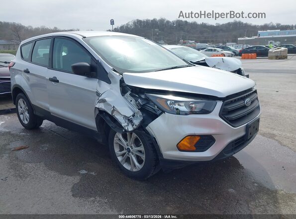 1FMCU0F73KUB01952 2019 FORD ESCAPE Серебряный Передняя правая четверть
