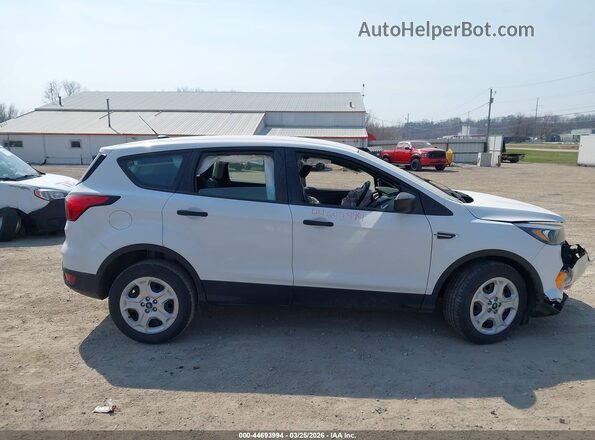 1FMCU0F73KUB14197 2019 FORD ESCAPE Белый Панорамный вид салона 360°