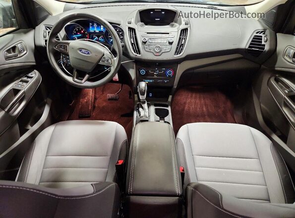 1FMCU0F75HUC39498 2017 FORD ESCAPE Серый Вид панели приборов