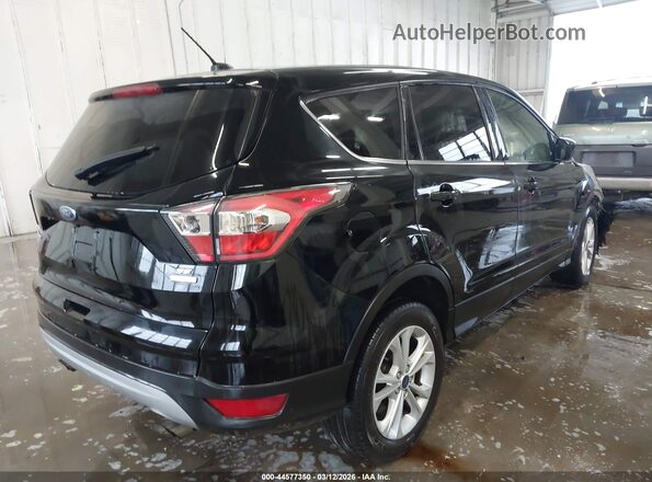 1FMCU0GD2HUA67645 2017 FORD ESCAPE Черный Задняя правая четверть