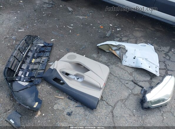 1FMCU0GD4HUD16348 2017 FORD ESCAPE White Սարքավորումների վահանակի տեսք