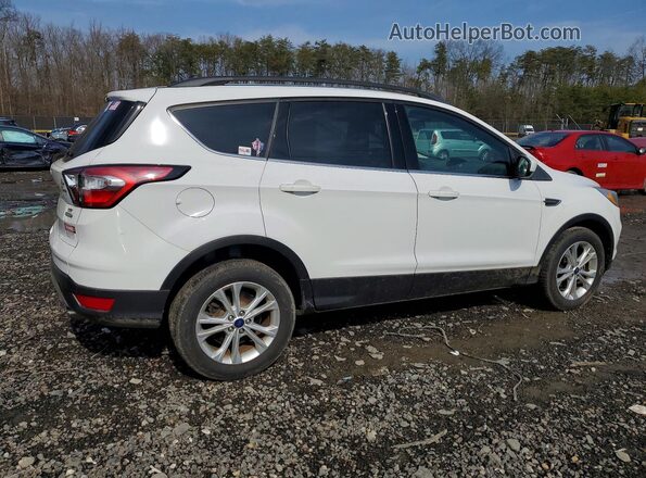 1FMCU0GD6JUA75995 2018 FORD ESCAPE Белый Задняя правая четверть