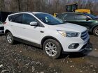 2018 Ford Escape Se Белый vin: 1FMCU0GD6JUA75995