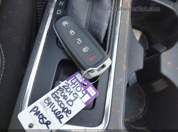 1FMCU0GD7KUA62058 2019 FORD ESCAPE Серый Вид панели приборов
