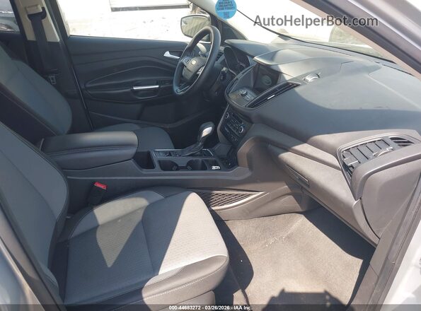 1FMCU0GD7KUC27543 2019 FORD ESCAPE Серый Вид салона спереди