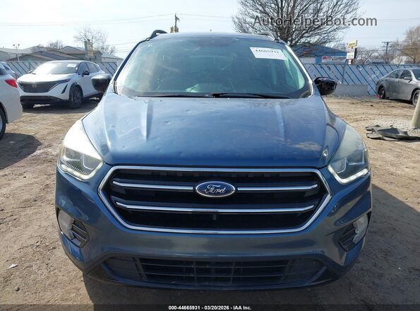 1FMCU0GD8JUA70636 2018 FORD ESCAPE Синий Вид щитка приборов