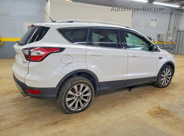 1FMCU0JD5HUD83694 2017 FORD ESCAPE Белый Задняя правая четверть