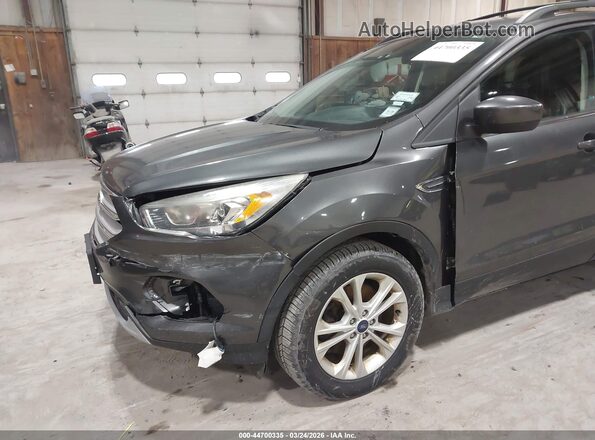 1FMCU9GD4HUD02695 2017 FORD ESCAPE Gray Вид спереду