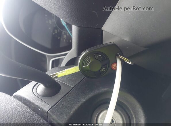 1FMCU9GD8HUA97785 2017 FORD ESCAPE Серый Вид сзади