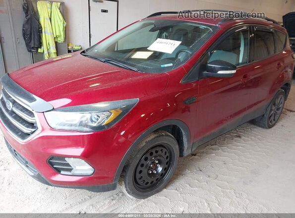 1FMCU9J96HUD19129 2017 FORD ESCAPE Красный Передняя левая четверть