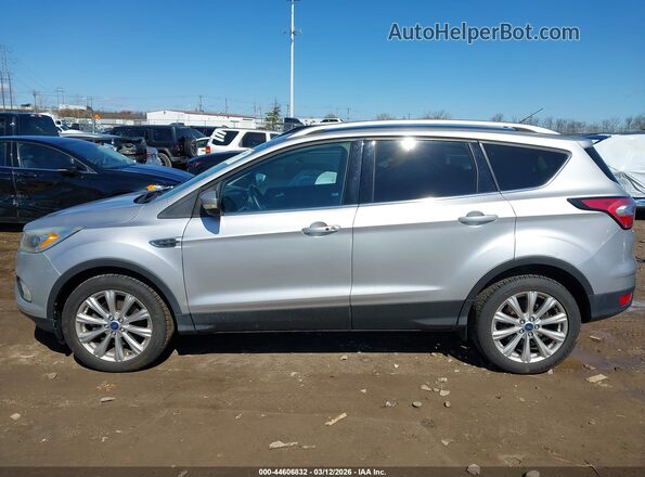 1FMCU9JD0HUC58249 2017 FORD ESCAPE Серебряный Панорамный вид салона 360°