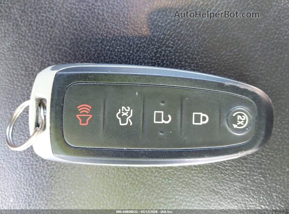 1FMCU9JD0HUC58249 2017 FORD ESCAPE Серебряный Вид панели приборов