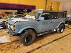 2022 Ford Bronco Base Blue vin: 1FMDE5BH7NLB56993