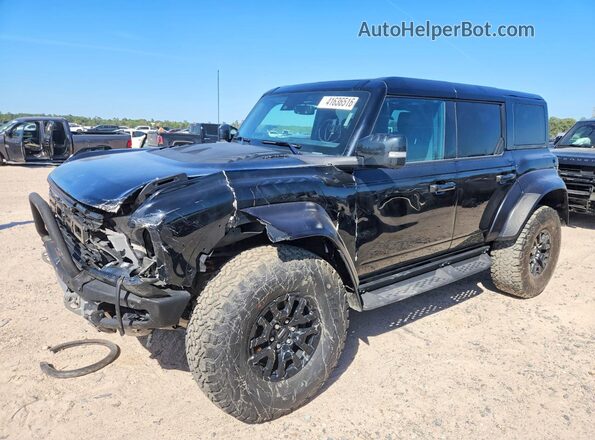 1FMEE0RR3RLA83519 2024 FORD BRONCO Черный Передняя левая четверть