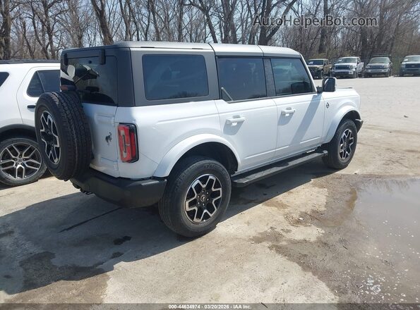 1FMEE5BP1NLB31907 2022 FORD BRONCO Белый Задняя правая четверть