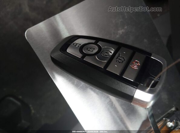 1FMJU1HT6LEA02495 2020 FORD EXPEDITION Красный Вид панели приборов