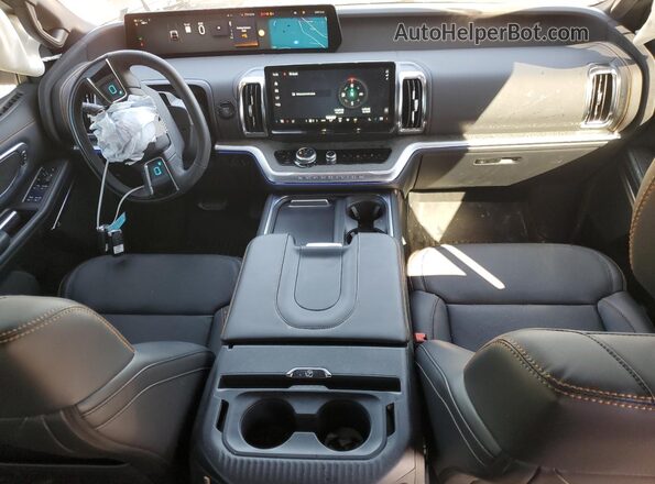 1FMJU1RG9SEA41369 2025 FORD EXPEDITION Черный Вид панели приборов