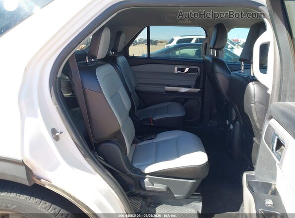 1FMSK7DH6MGA61065 2021 FORD FORD EXPLORER White Widok naklejki z numerem VIN