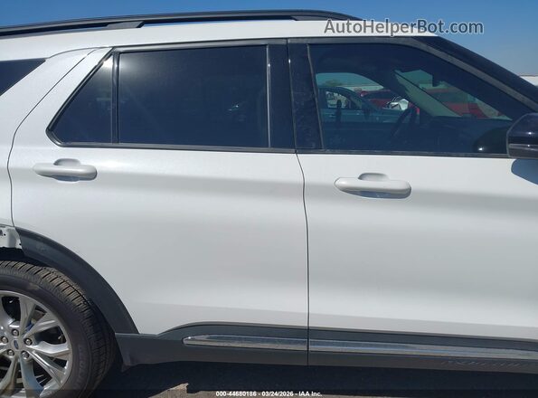 1FMSK7DH9RGA81723 2024 FORD FORD EXPLORER White Vista interior trasera