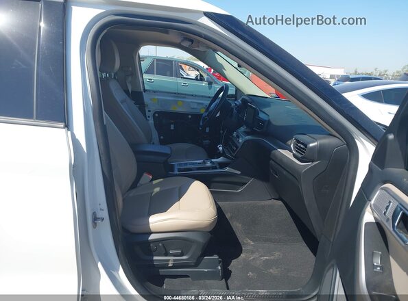 1FMSK7DH9RGA81723 2024 FORD FORD EXPLORER White Vista interior delantera