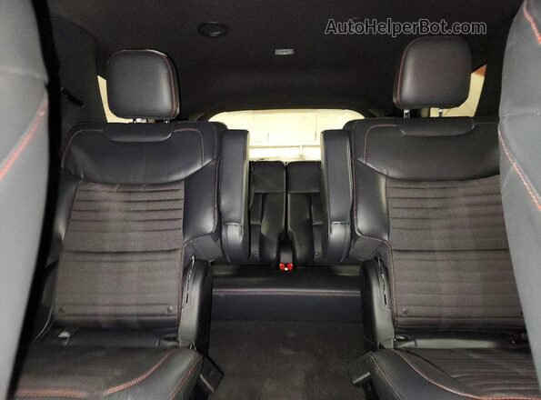 1FMUK8KH3TGA56423 2026 FORD FORD EXPLORER Gray Widok tylnych siedzeń
