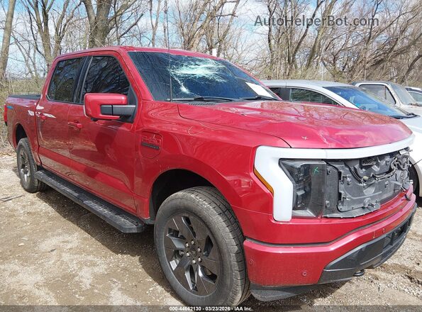 1FT6W1EV4NWG07476 2022 FORD F-150 LIGHTNING Красный Передняя правая четверть