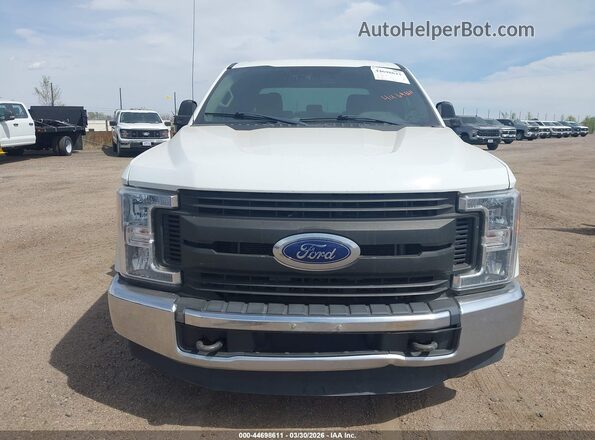 1FT7W2A64HEE31774 2017 FORD F-250 Белый Вид задней части салона