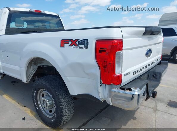 1FT7W2B60JEB73614 2018 FORD F-250 Белый 
