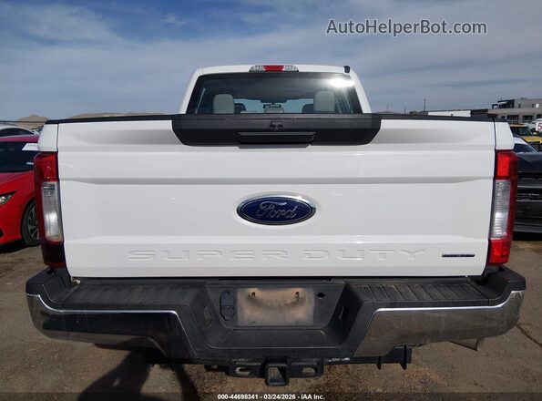 1FT7W2B64JEB39675 2018 FORD F-250 Белый 