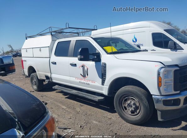 1FT7W2BAXREE78571 2024 FORD F-250 Белый Вид панели приборов