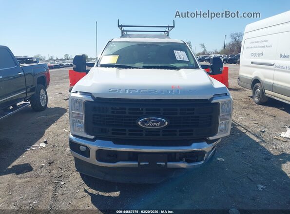 1FT7W2BAXREE78571 2024 FORD F-250 Белый Вид сзади