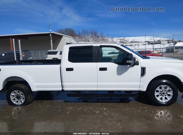 1FT7W2BN0NEC05622 2022 FORD F-250 White Widok wnętrza z tyłu